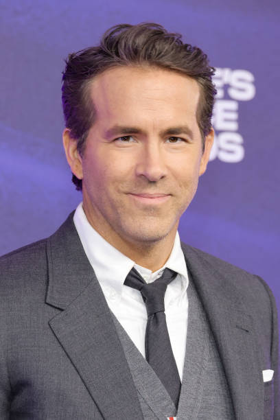 Ryan Reynolds born on October 23