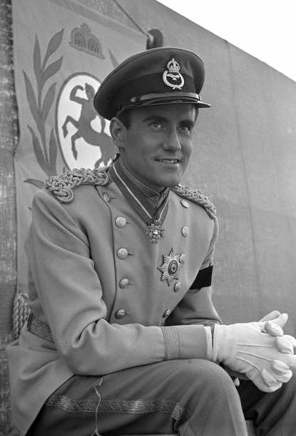 Ian Bannen born on June 29